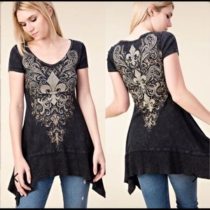 Vocal Fleur de Lis Bedazzled Shark Bite Tunic Sm
